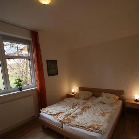 Family Retreat, Bohemia With Pool Villa